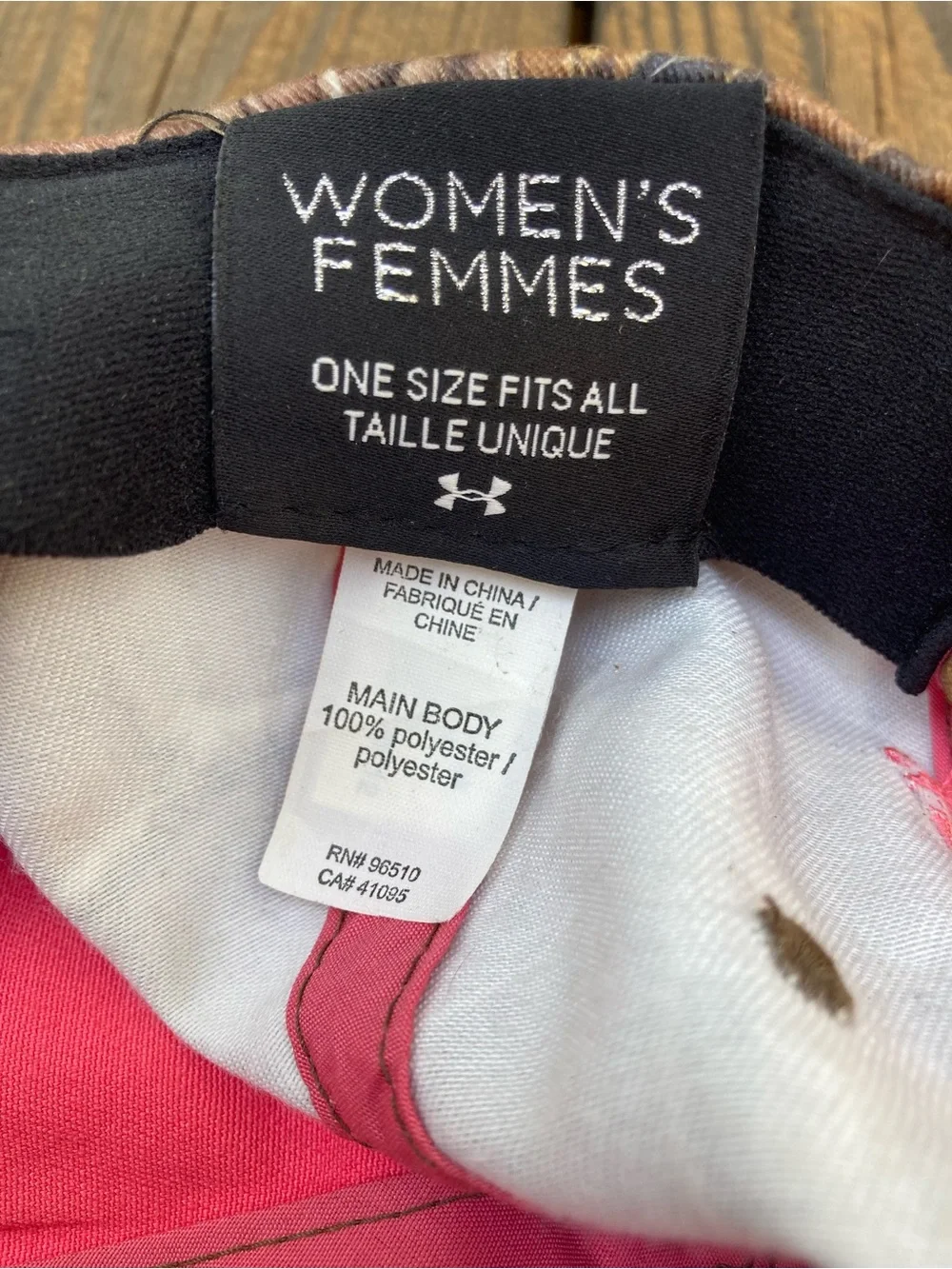 Under Armour “Women Hunt” Cap Snap Hat Pink Spellout Green Camo Hunting Outdoors